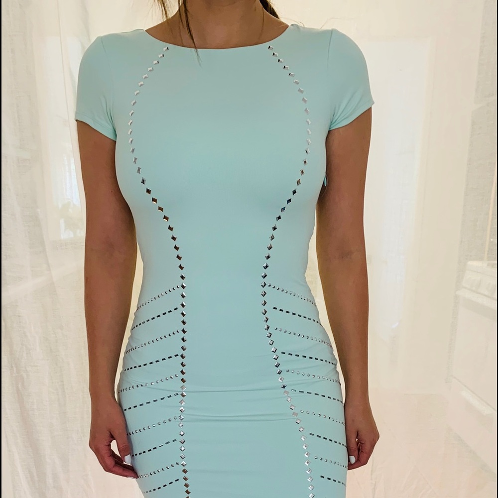 Bebe dress